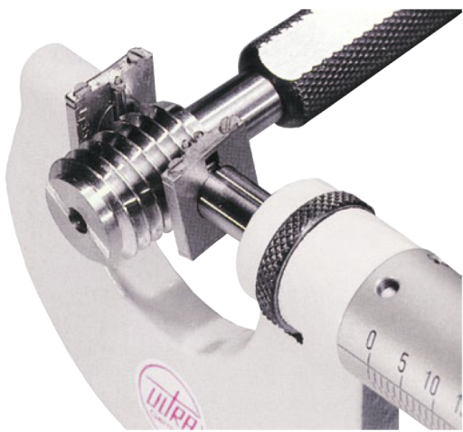 Messdrähte für Außengewindemessung, 1 Paar im Halter für Messschrauben, Messdrahtreihe nach Zeiss Ø 2,55mm ± 0,5µ